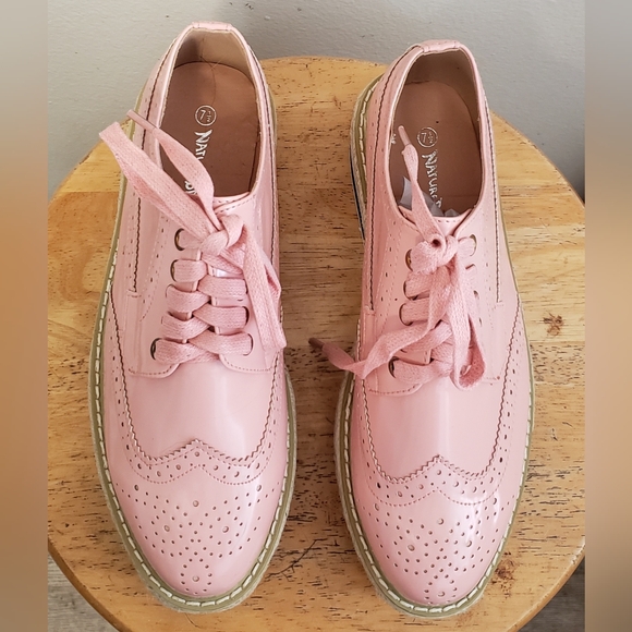 Womans Pale Pink Platform Oxfords NWB Size 7.5 - Picture 5 of 7